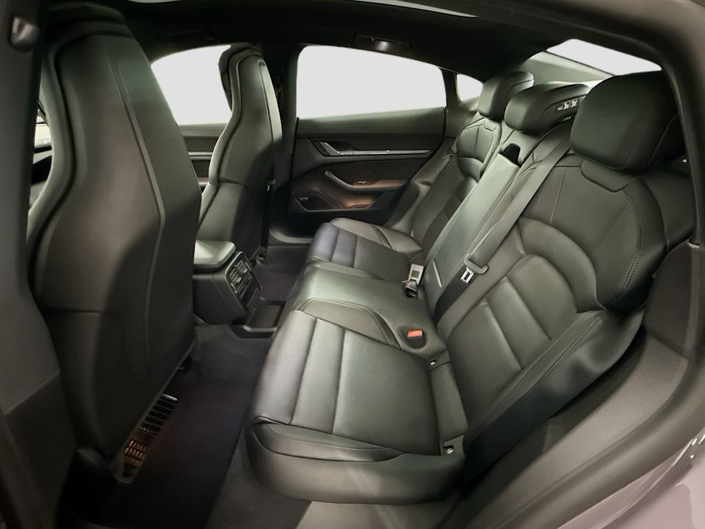 Thumbnail: 2025 Porsche Taycan - 18