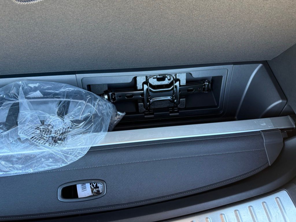 Thumbnail: 2025 Hyundai Palisade - 27