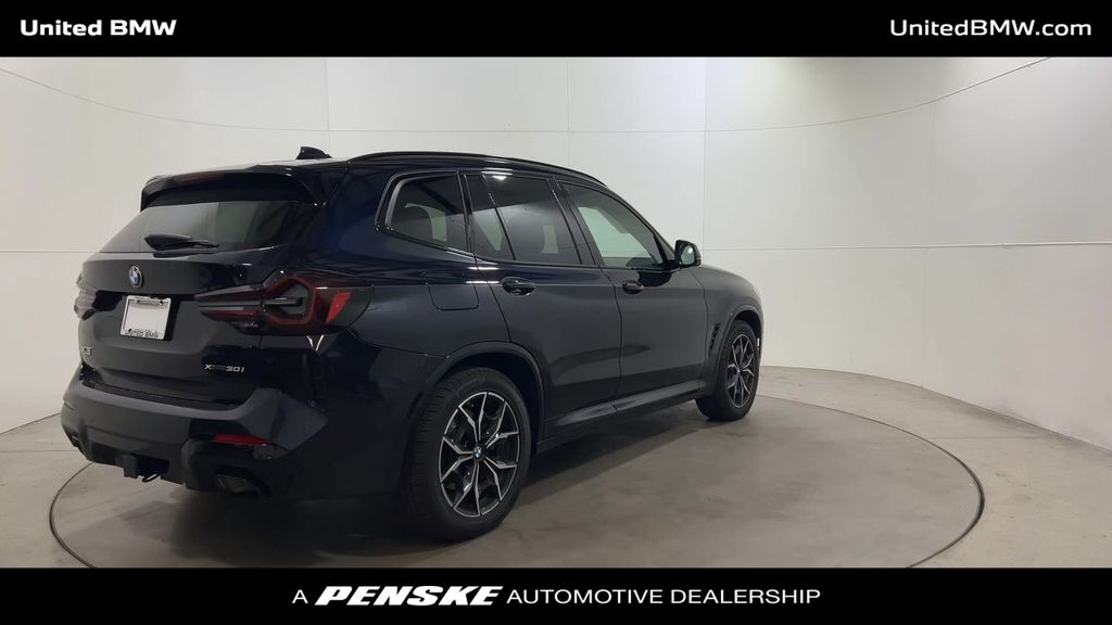 Thumbnail: 2023 BMW X3 - 8