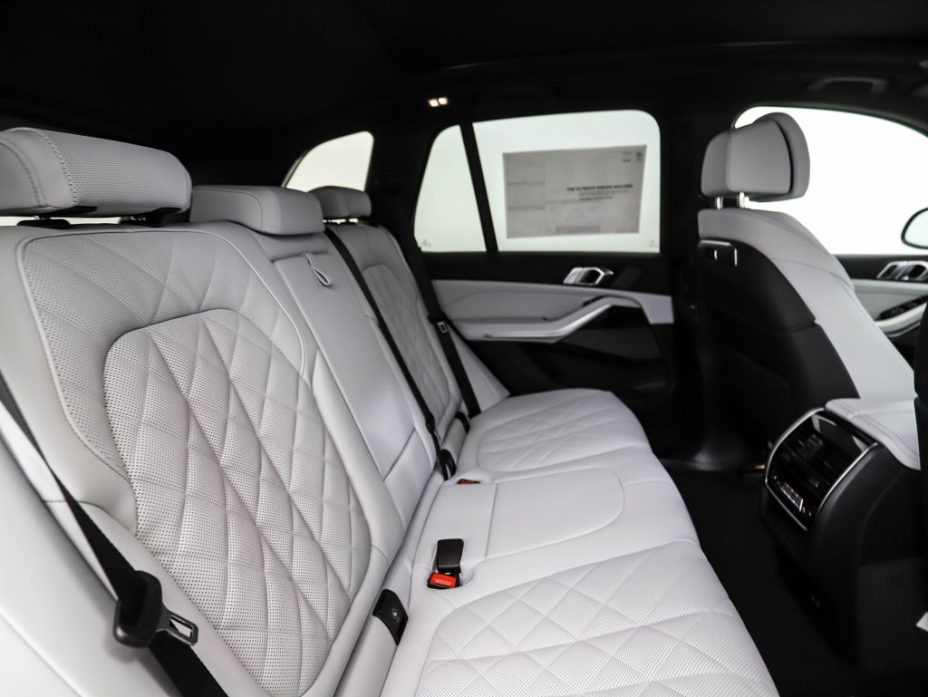 Thumbnail: 2026 BMW X5 - 27