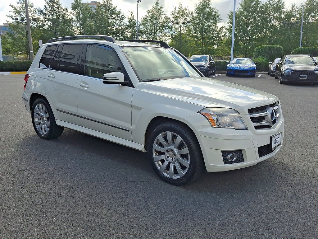 Thumbnail: 2011 Mercedes-Benz GLK - 3