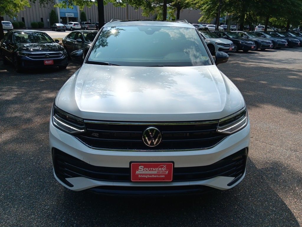 2024 Volkswagen Tiguan 2.0T SE R-Line Black 8