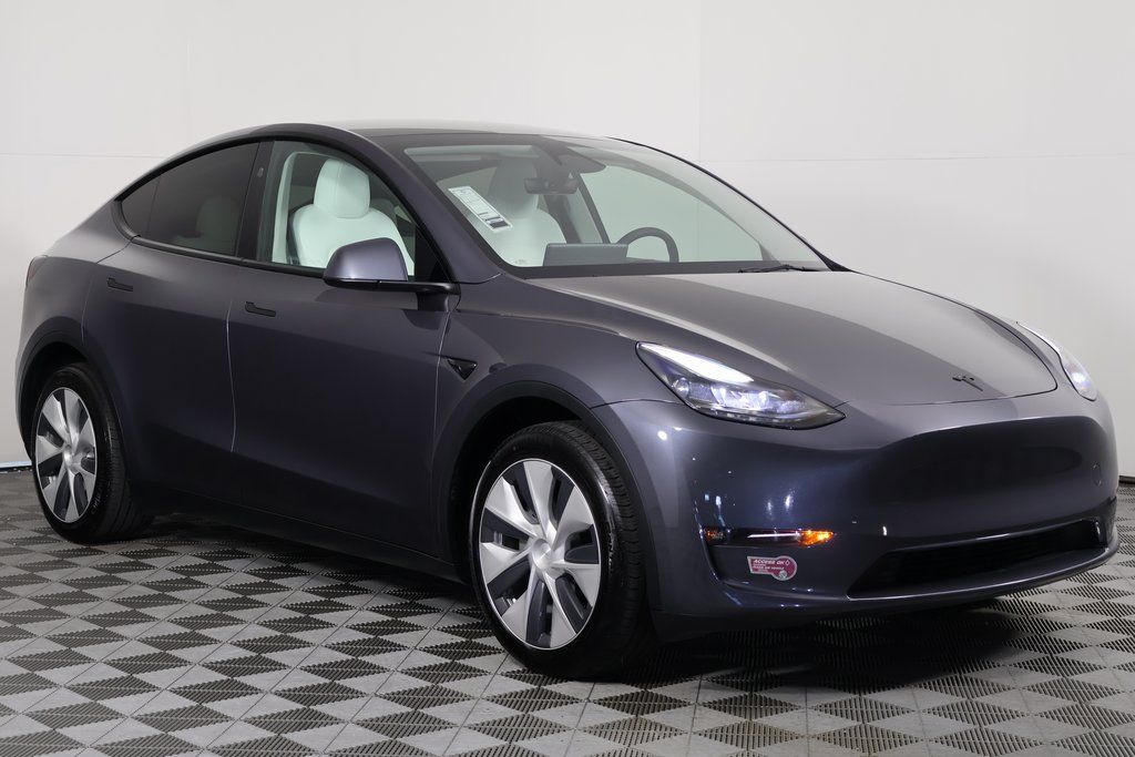 Thumbnail: 2023 Tesla Model Y - 3