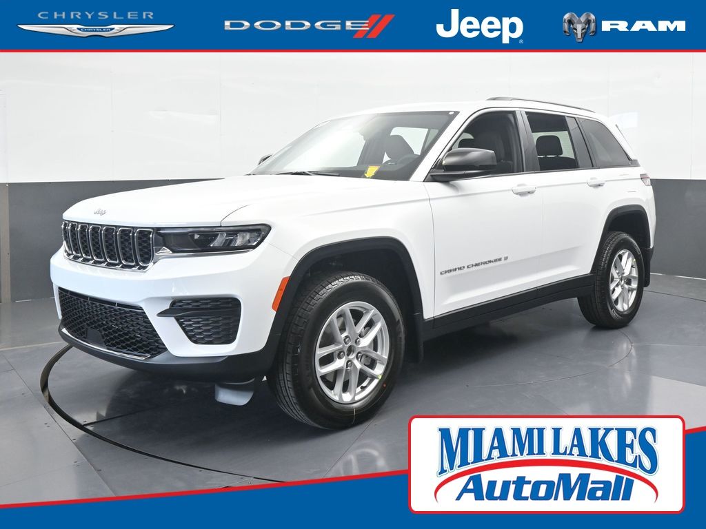 2025 Jeep Grand Cherokee Laredo's photo