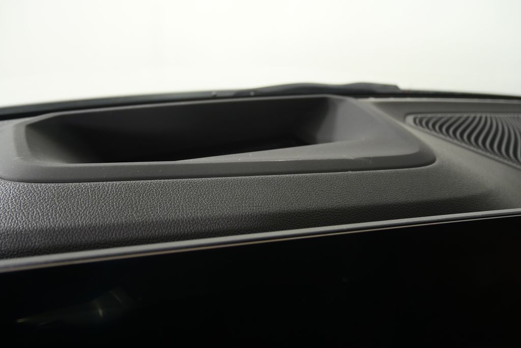 Thumbnail: 2026 BMW 3 Series - 18