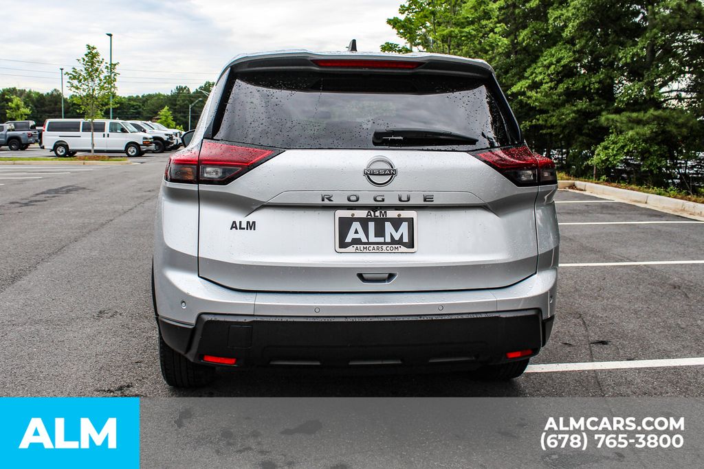 Used 2024 Silver Nissan S image 10