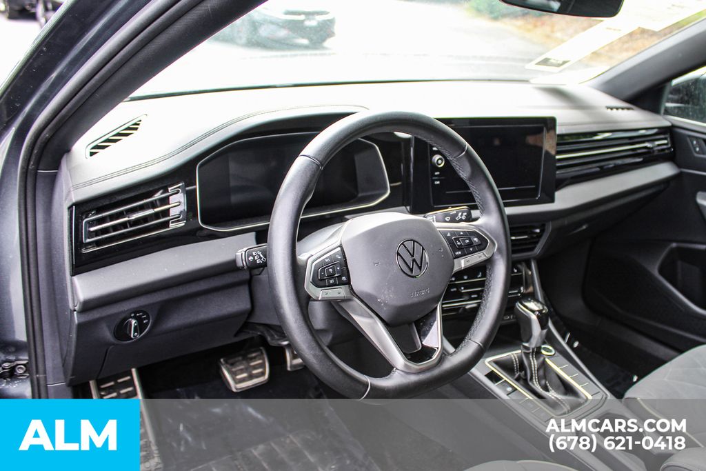 Used 2025 Gray Volkswagen 1.5T Sport image 19