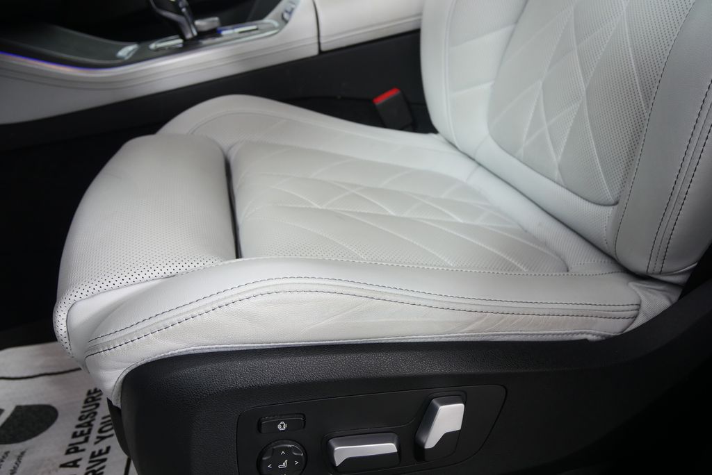 Thumbnail: 2023 BMW X5 - 10