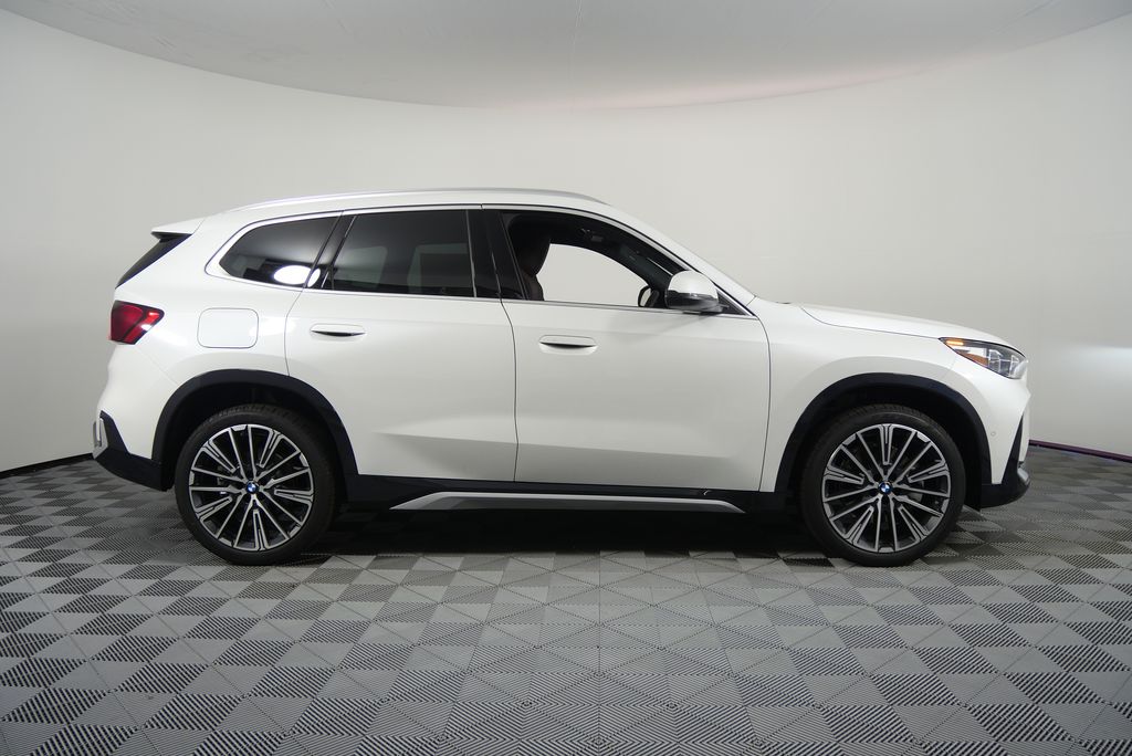 Thumbnail: 2025 BMW X1 - 2