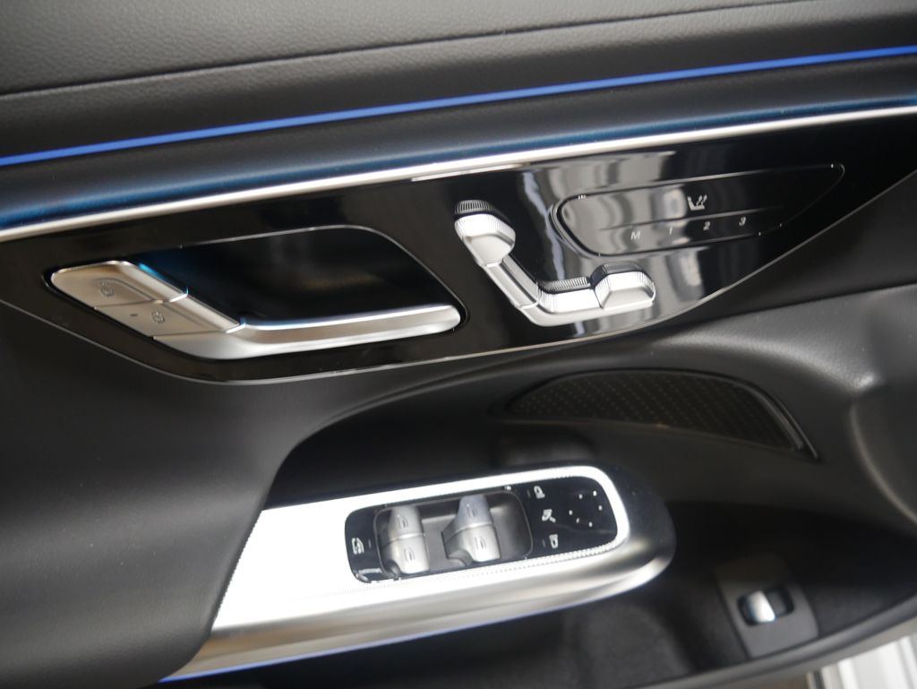 Thumbnail: 2026 Mercedes-Benz E-Class - 17