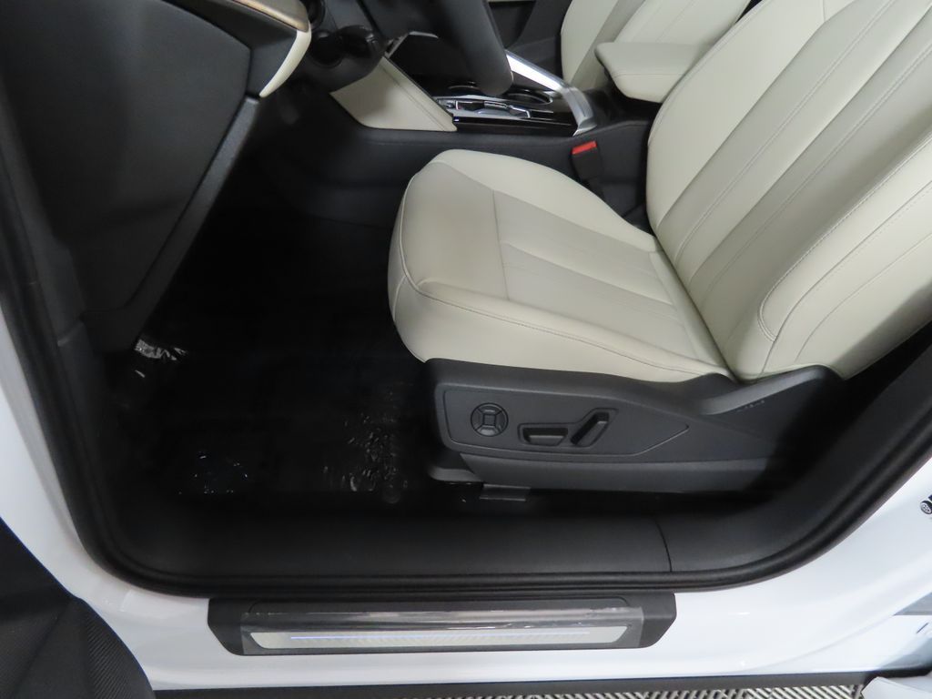 Thumbnail: 2026 Audi Q5 - 31