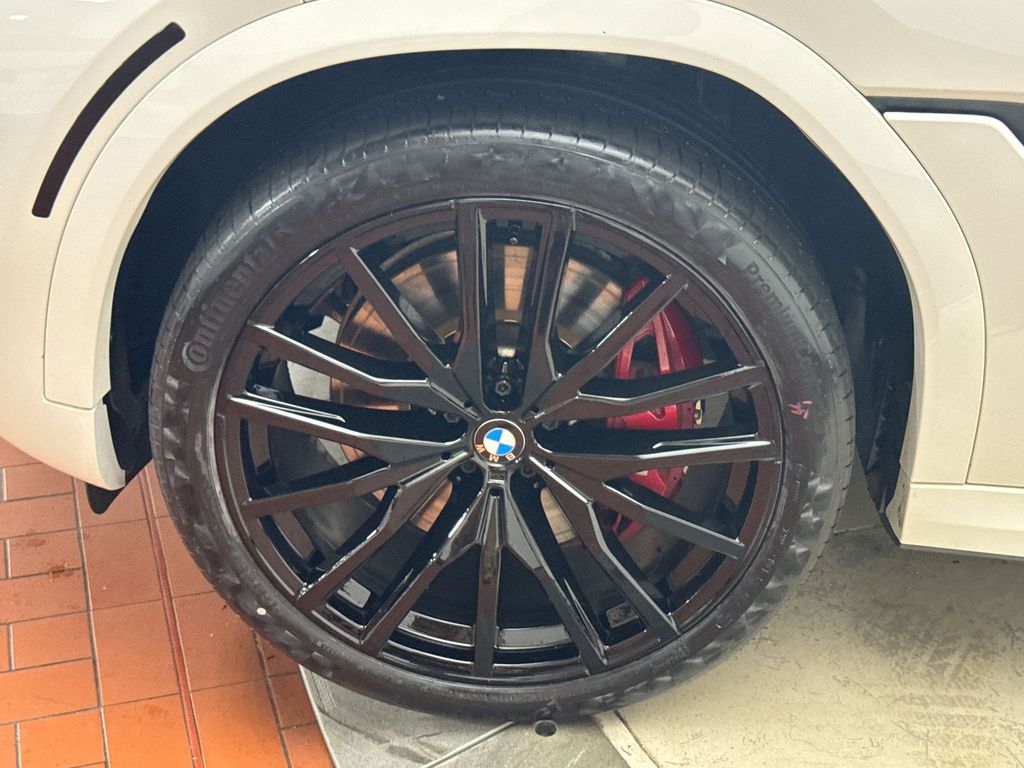 2024 BMW X6 M60i 2