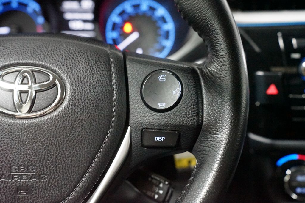 Thumbnail: 2016 Toyota Corolla - 13