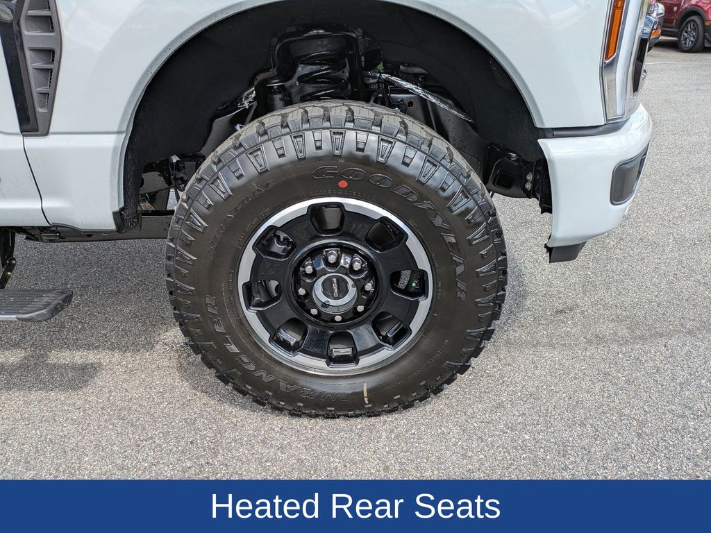 2026 Ford Super Duty F-350 SRW Platinum