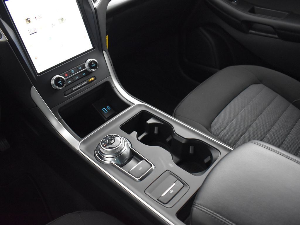 2024 Ford Edge SE