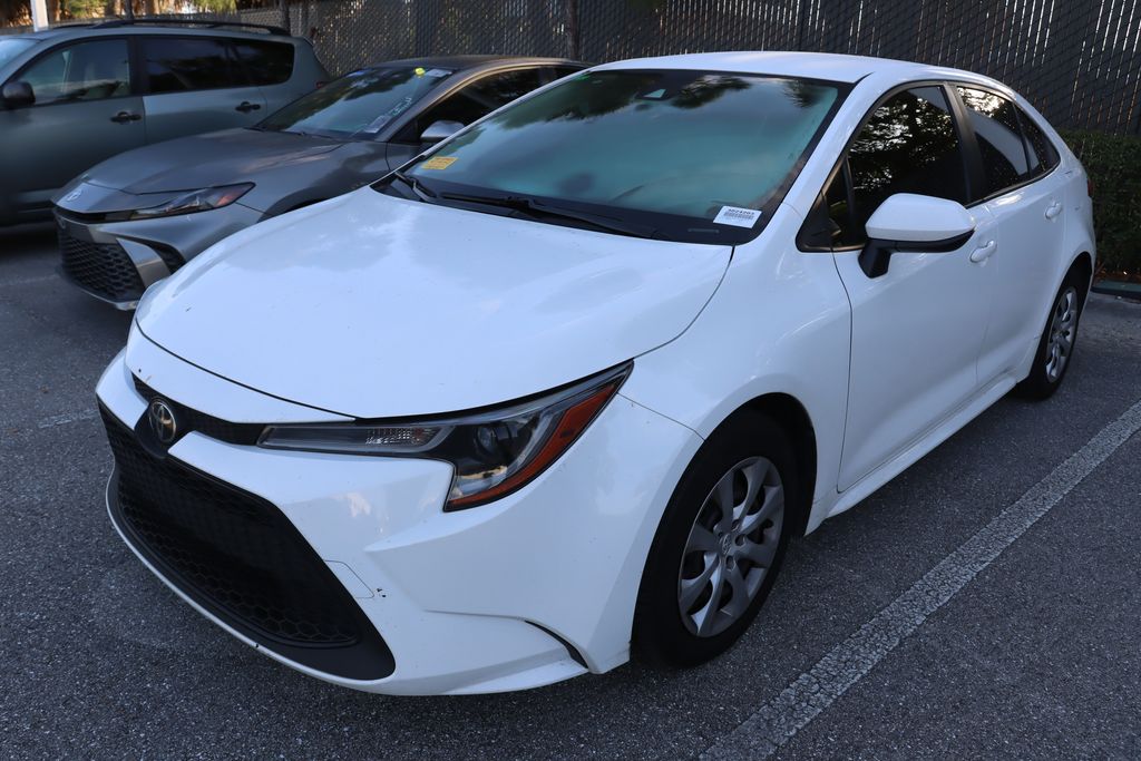 2022 Toyota Corolla LE 2