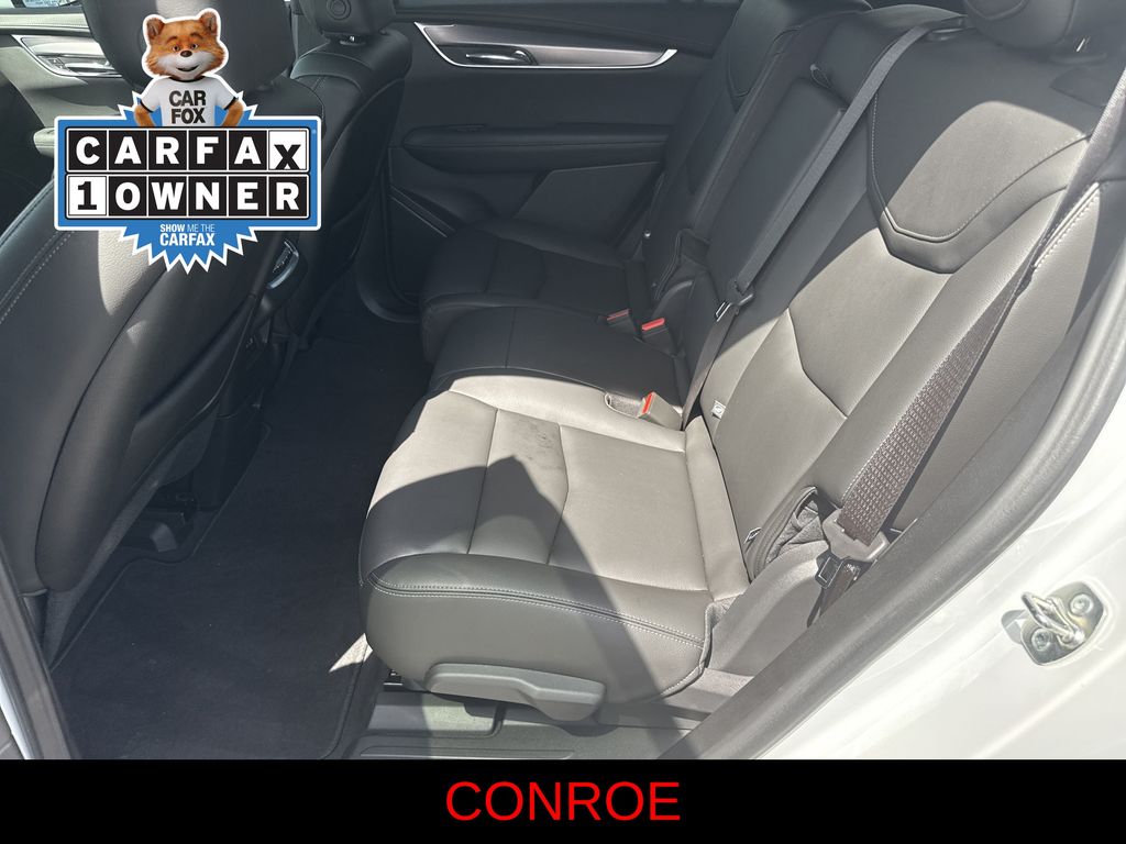 2024 Cadillac XT6 Luxury White at River Oaks CDJR