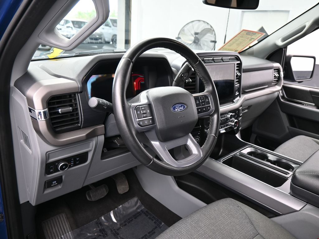 Used 2024 Blue Metallic Ford XLT image 10