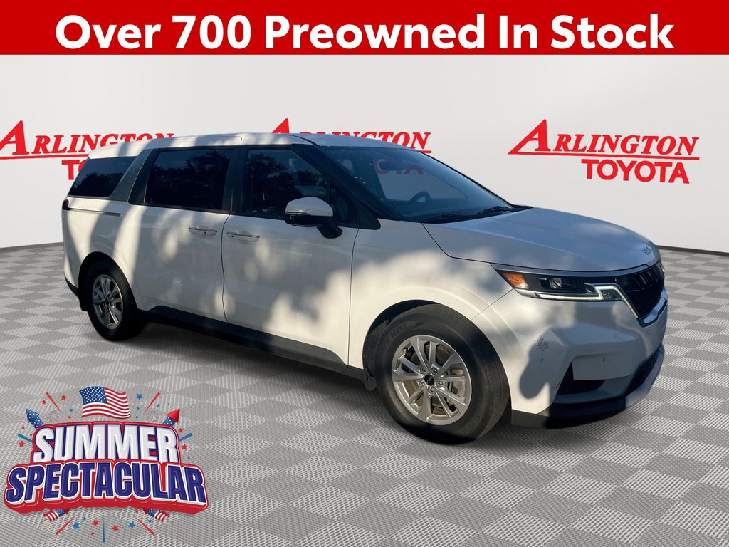 Snow White Pearl 2022 Kia Carnival Minivan Front-Wheel Drive 8-Speed Automatic
