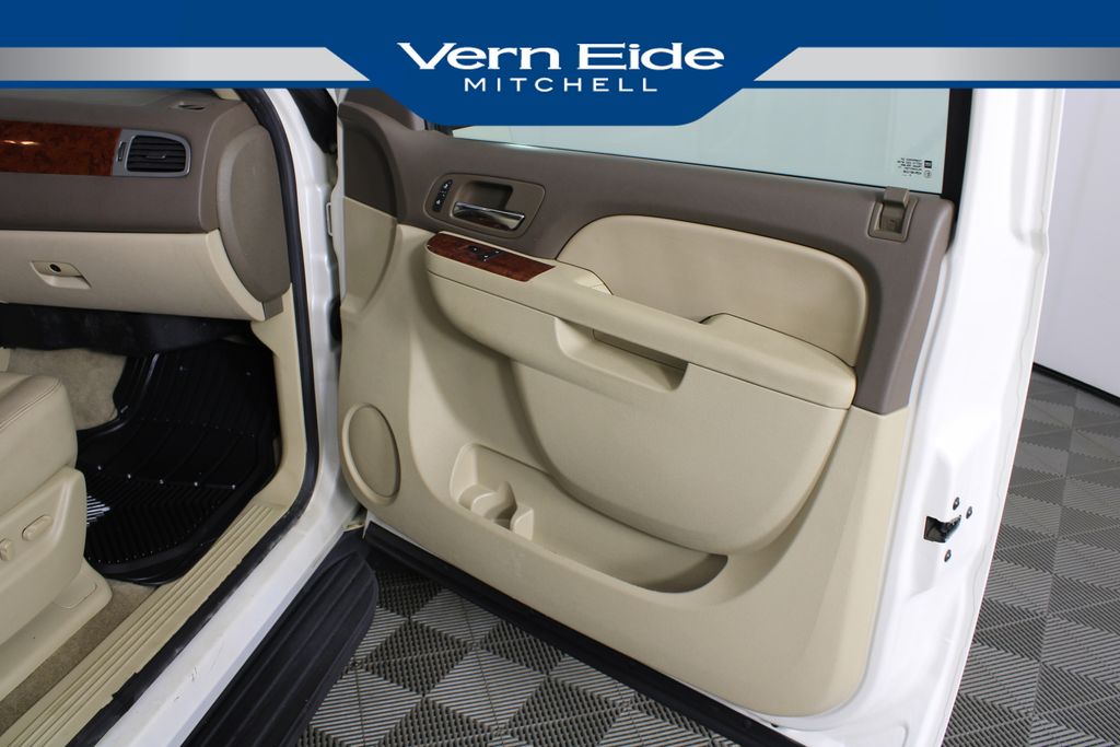 Used 2011 GMC Yukon XL for sale in 