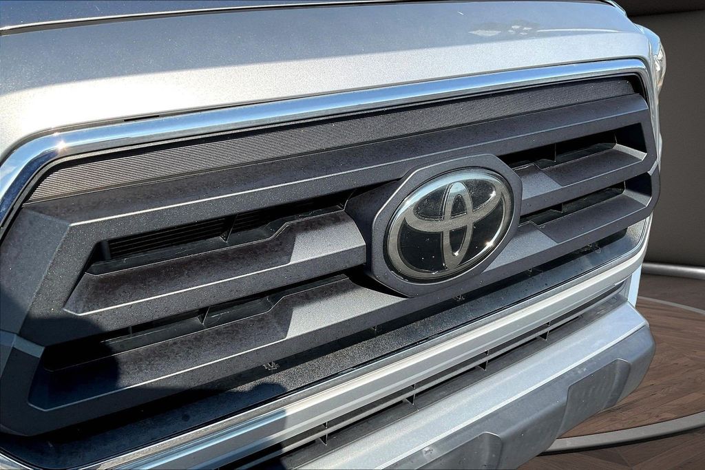 Used 2021 Toyota Tacoma Truck