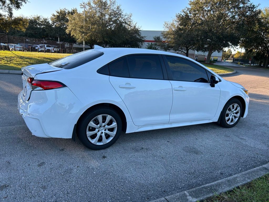 Thumbnail: 2025 Toyota Corolla - 4