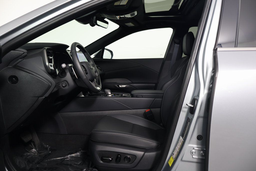 Thumbnail: 2025 Lexus RX - 10