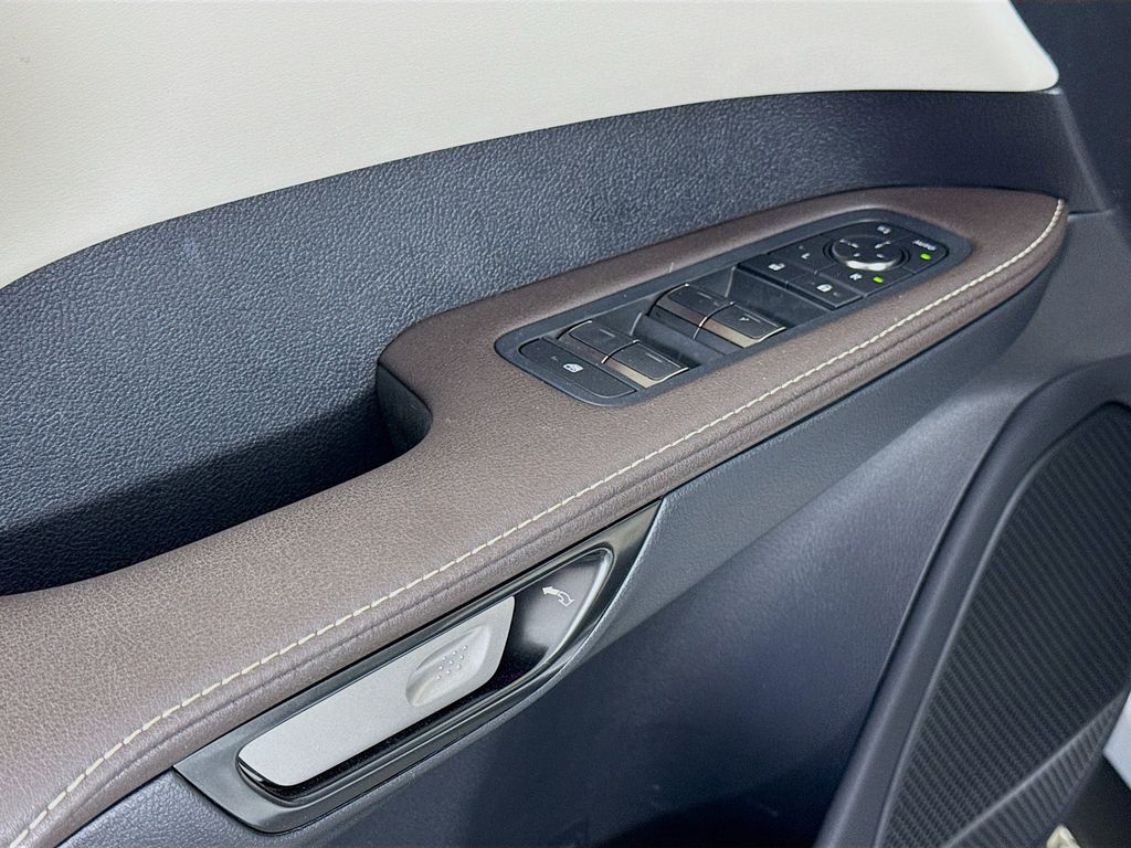 Thumbnail: 2023 Lexus RX - 18