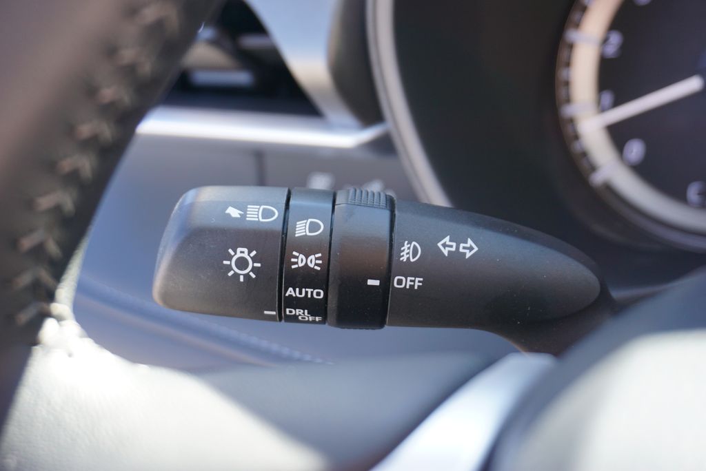 Thumbnail: 2024 Toyota Highlander - 28