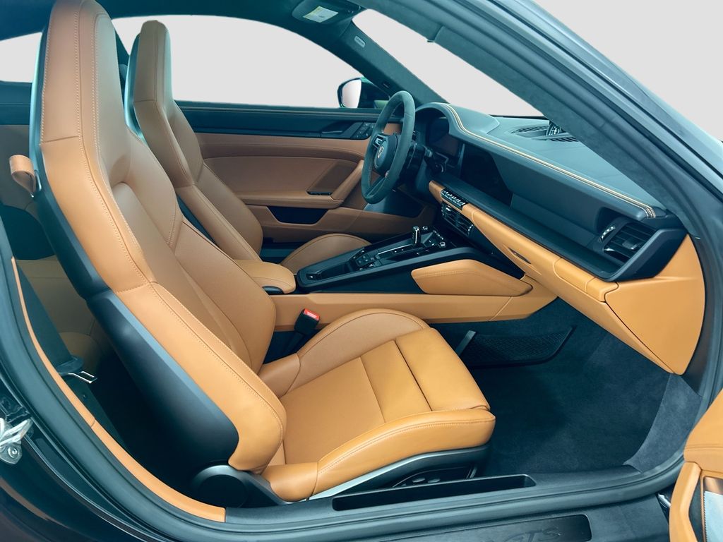 Thumbnail: 2026 Porsche 911 - 21