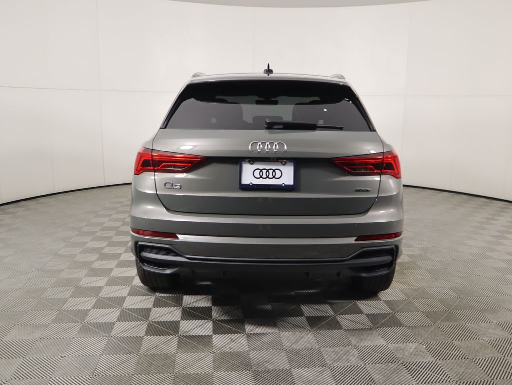 Thumbnail: 2025 Audi Q3 - 6