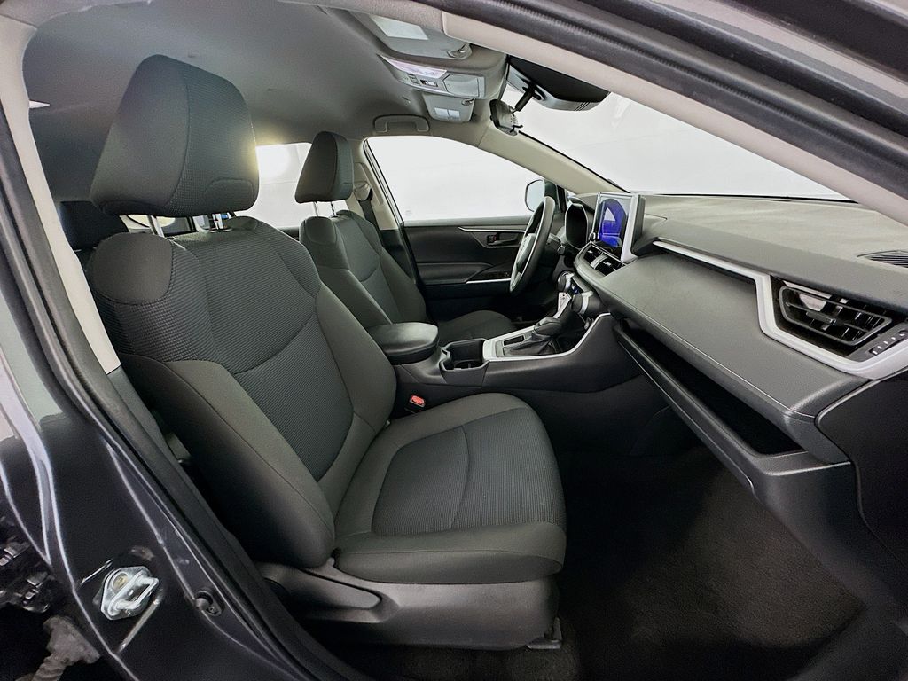 Thumbnail: 2024 Toyota RAV4 - 28