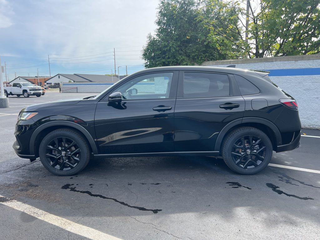 Thumbnail: 2023 Honda HR-V - 2