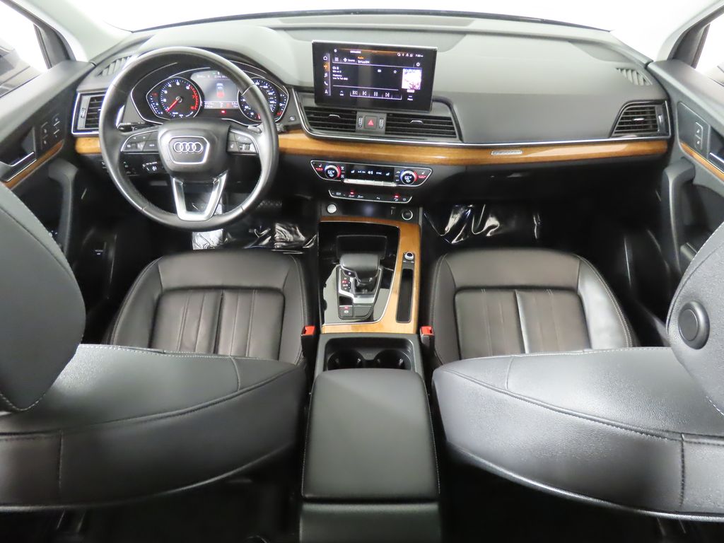 Thumbnail: 2023 Audi Q5 - 11