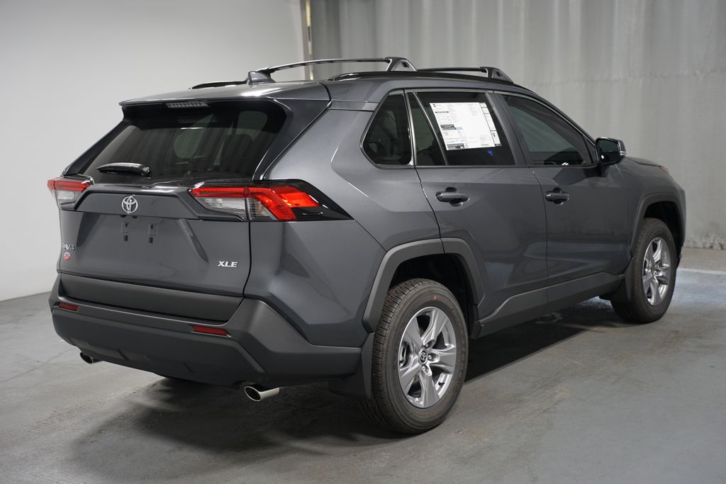 Thumbnail: 2025 Toyota RAV4 - 8