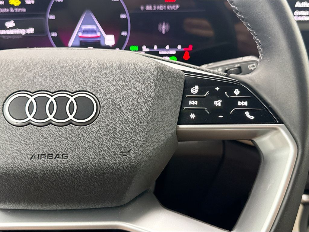 Thumbnail: 2025 Audi Q5 - 12