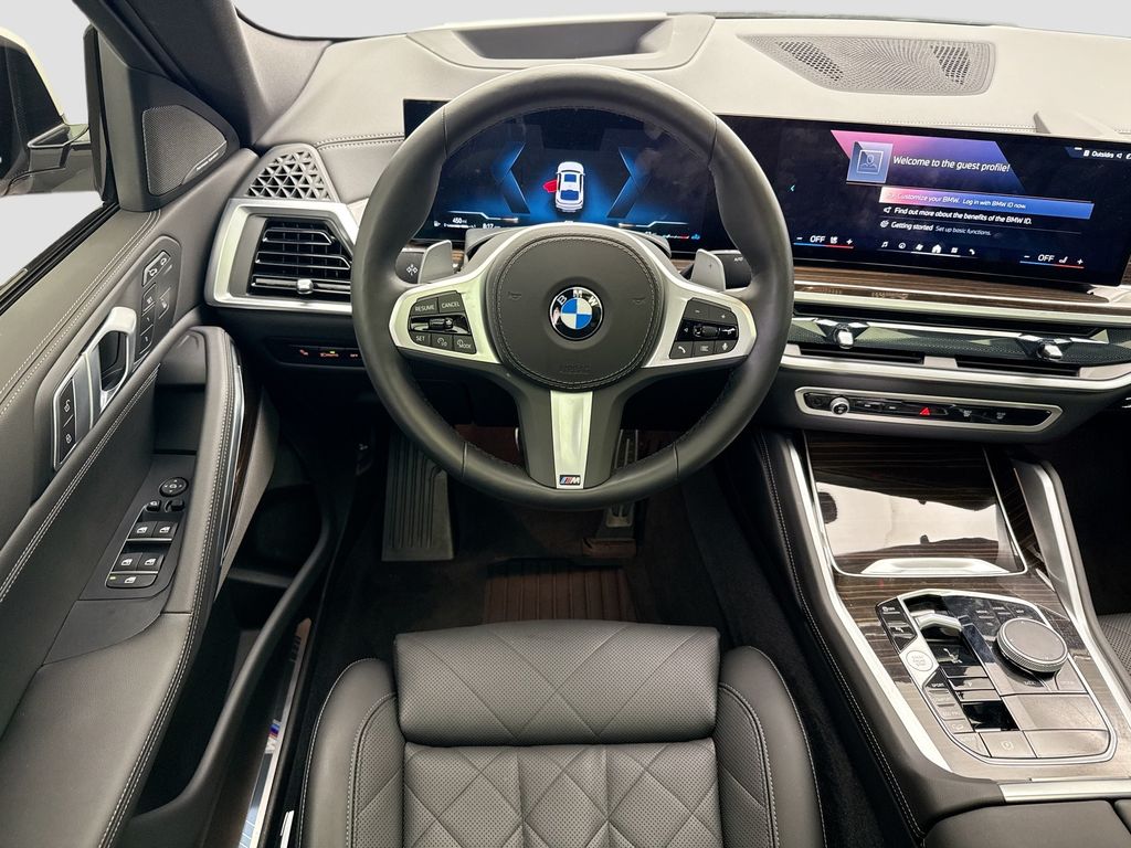Thumbnail: 2025 BMW X6 - 10