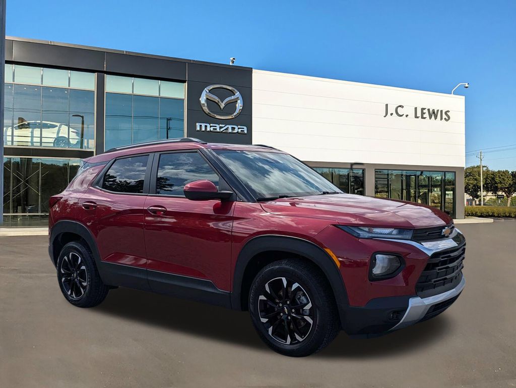 Scarlet Red 2021 Chevrolet Trailblazer SUV / Crossover Front-Wheel Drive Continuously Variable Transmission