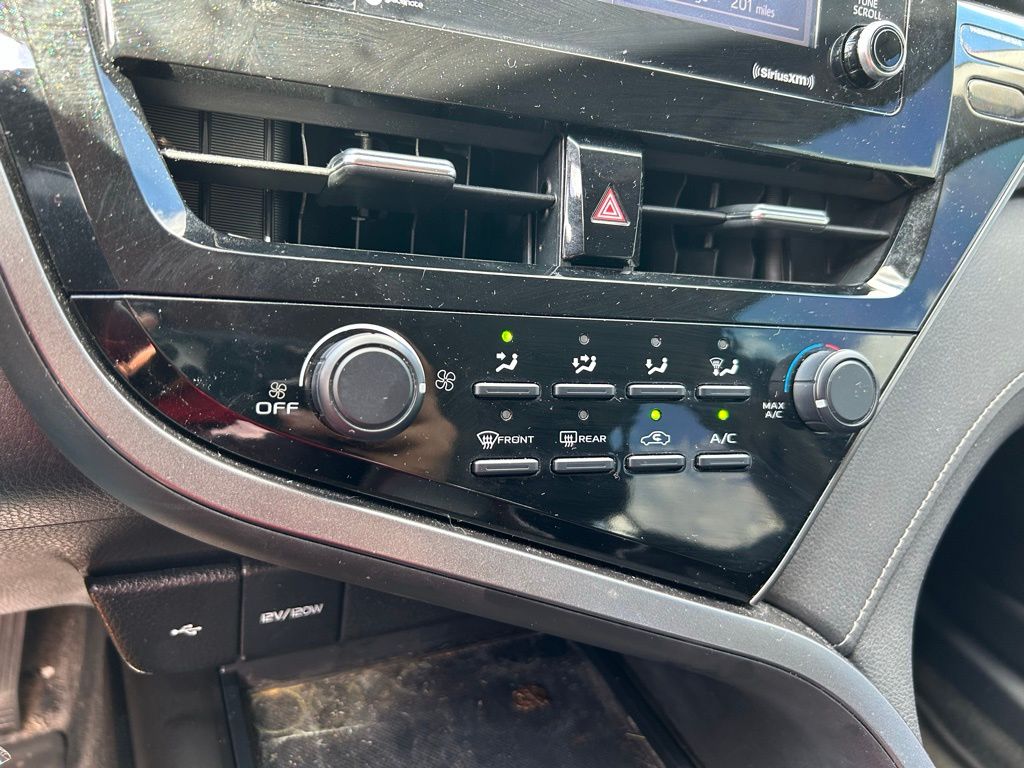 Thumbnail: 2021 Toyota Camry - 26