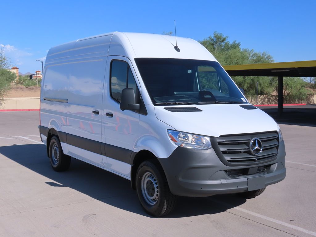 Thumbnail: 2026 Mercedes-Benz Sprinter - 3