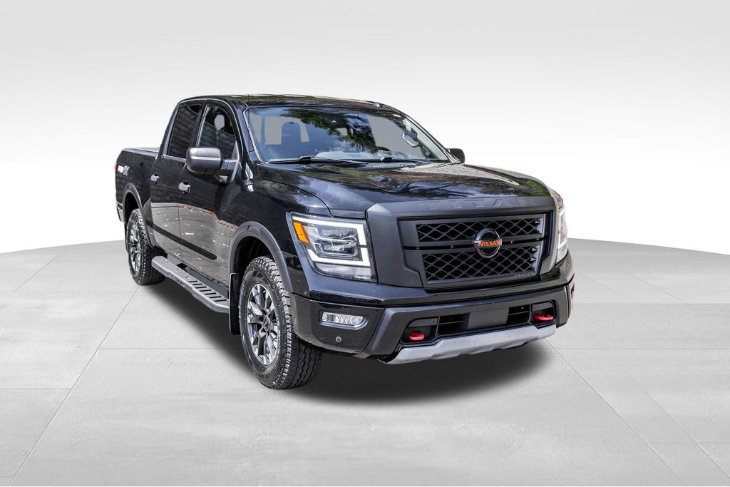  2021 Nissan Titan PRO-4X Crew Cab 4WD   