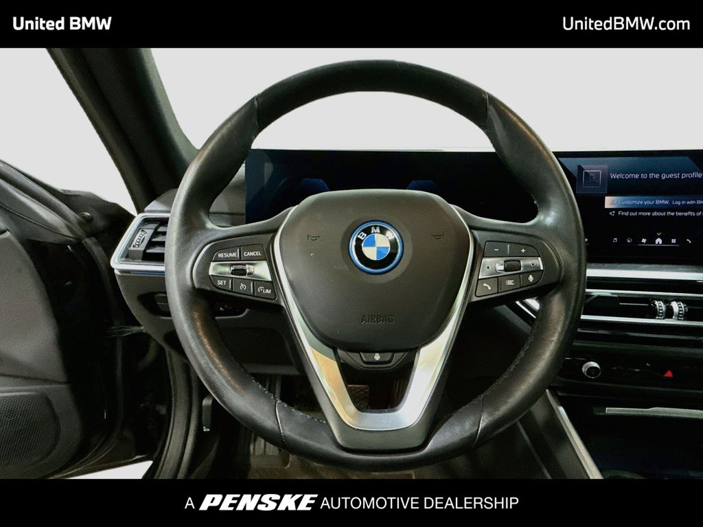 Thumbnail: 2024 BMW i4 - 6