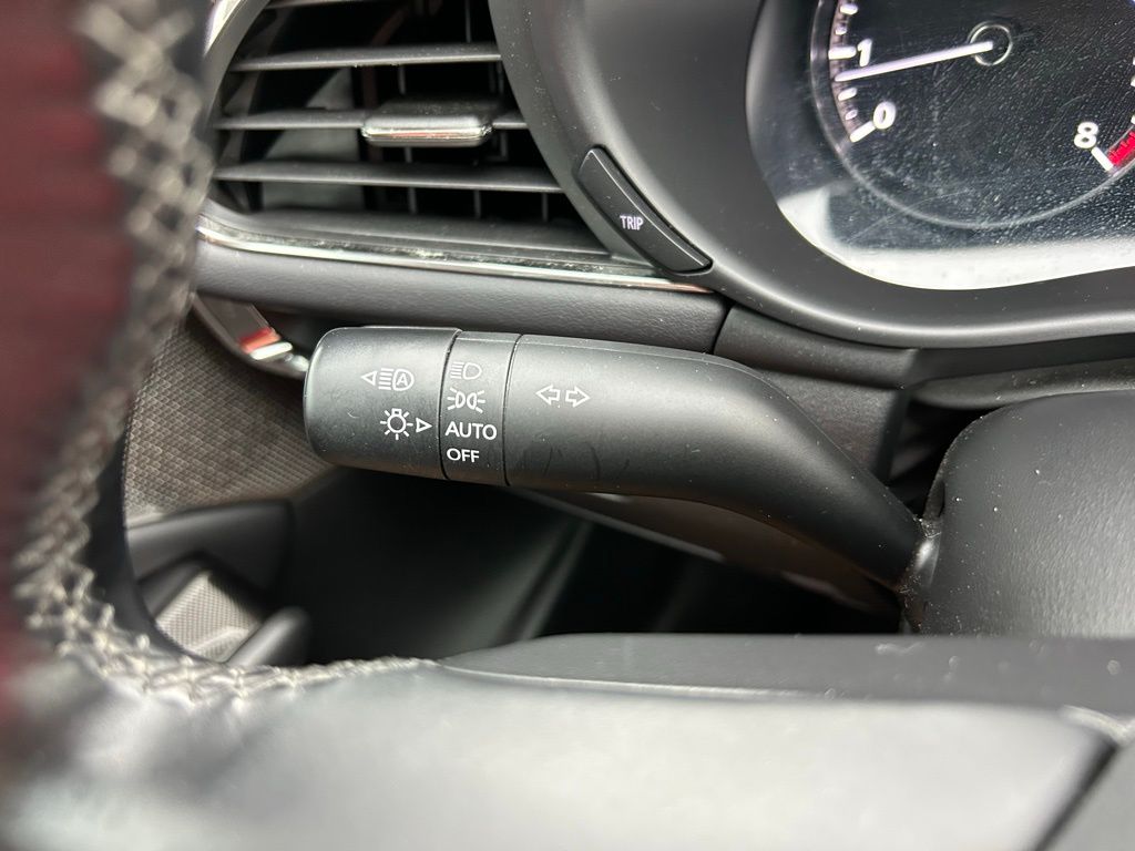 2023 Mazda Mazda3 Premium 22