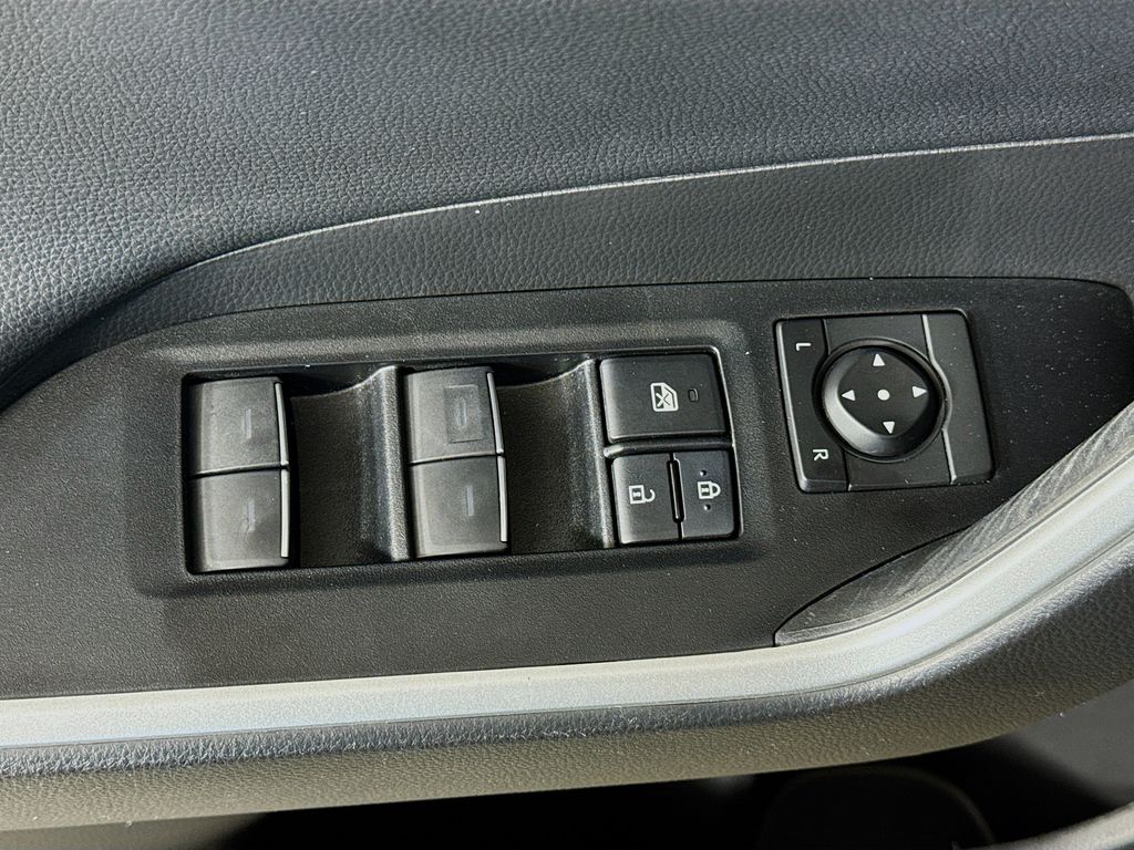 Thumbnail: 2023 Toyota RAV4 - 18