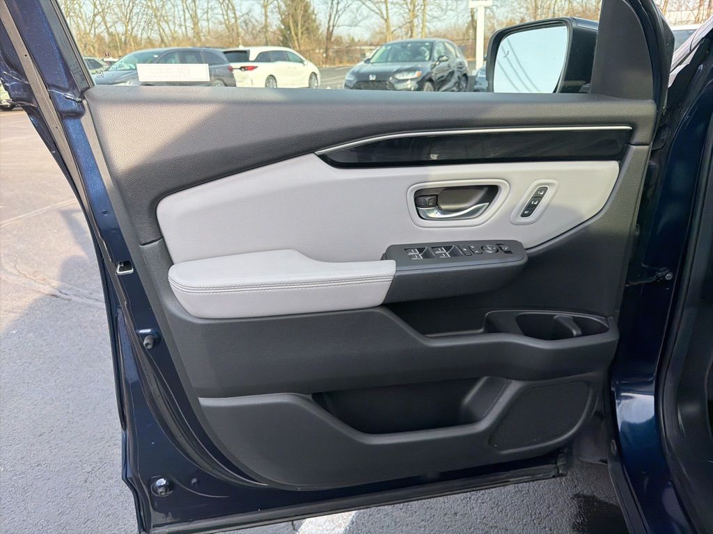 Thumbnail: 2025 Honda Pilot - 19