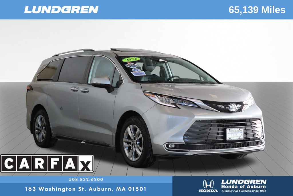 2023 Toyota Sienna Limited 7-Passenger AWD