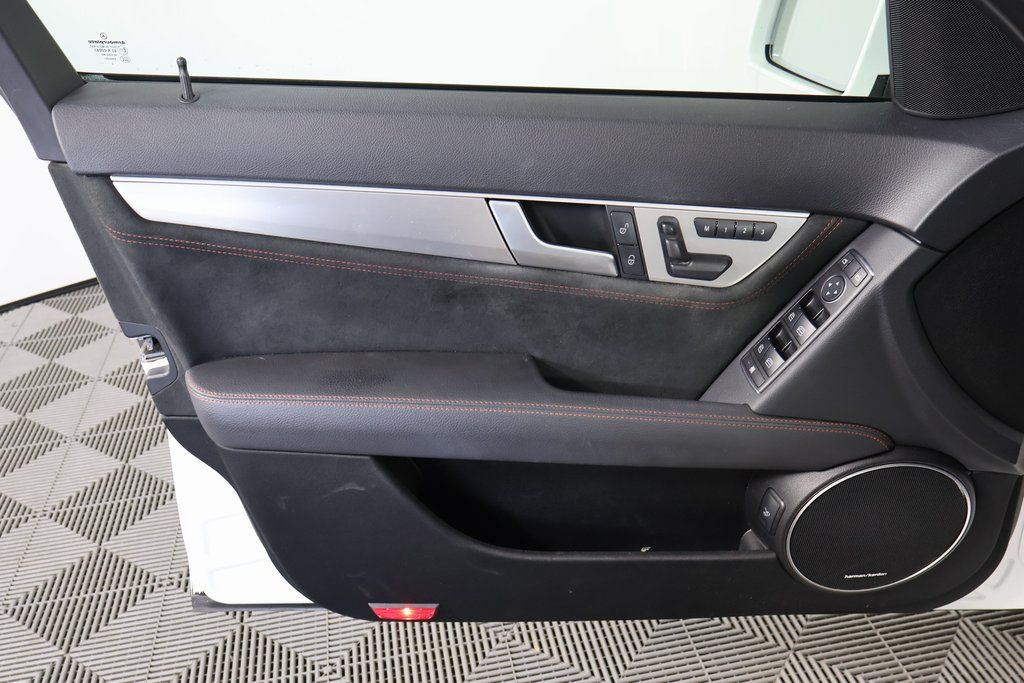 Thumbnail: 2013 Mercedes-Benz C-Class - 10