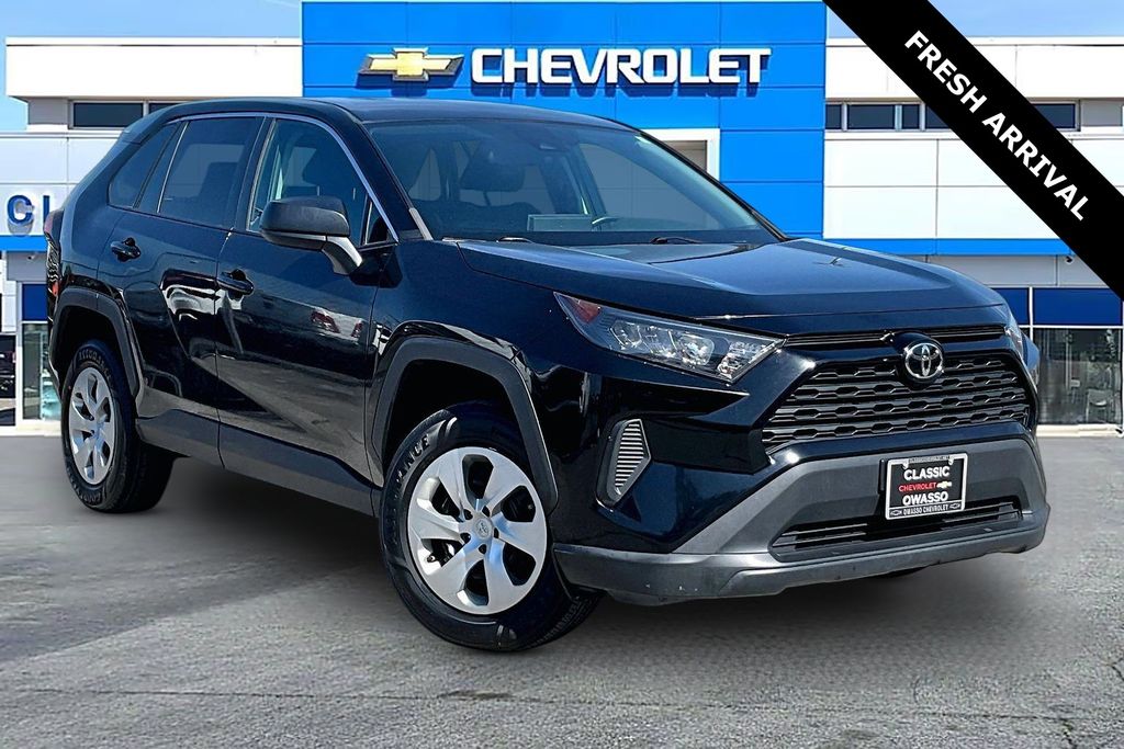 Midnight Black Metallic 2022 Toyota RAV4 LE AWD SUV / Crossover All-Wheel Drive 8-Speed Automatic