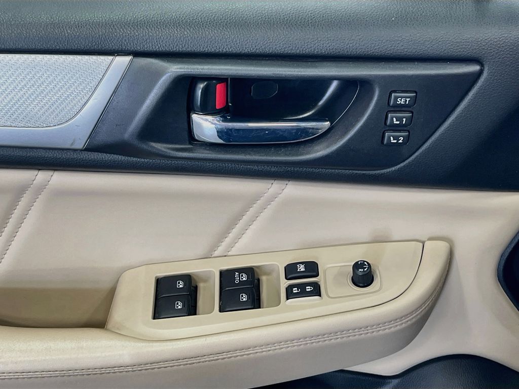 Used 2019 Crimson Red Pearl Subaru 2.5i image 17