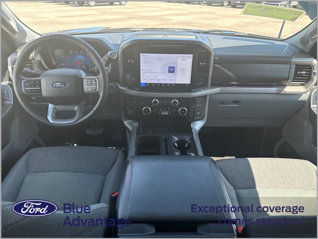 View vehicle photo 4